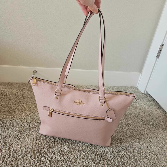Light Pink Coach Regenerative Leather Tote Bag with Charm - Picture 2 of 16